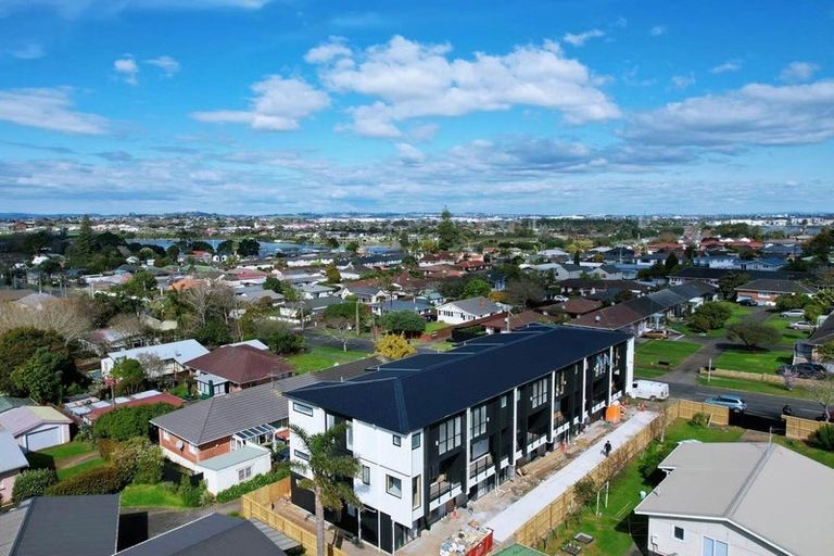 Photo of property in 18b Kings Road, Panmure, Auckland, 1072