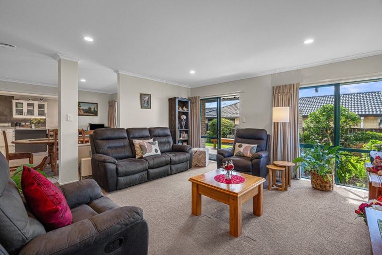 Photo of property in 5 Mahonia Place, Pyes Pa, Tauranga, 3112
