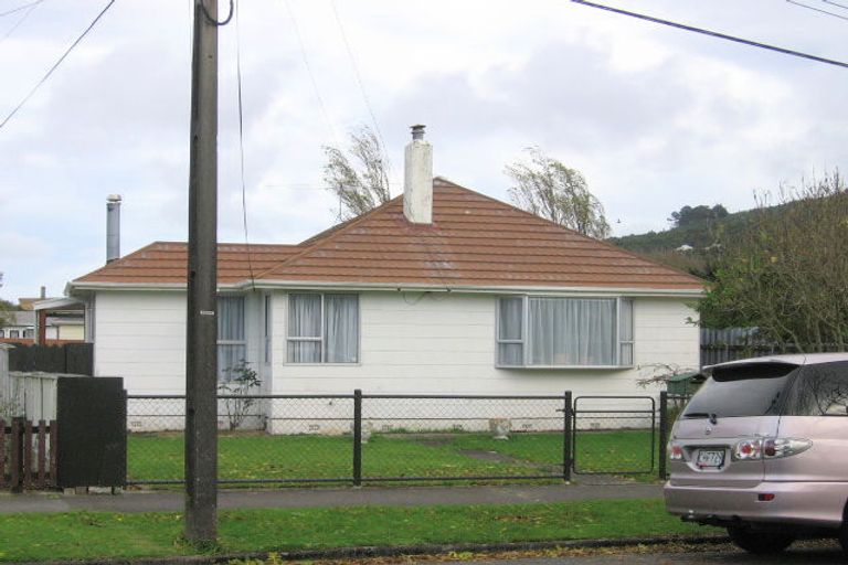 Photo of property in 4 Nash Street, Taita, Lower Hutt, 5011