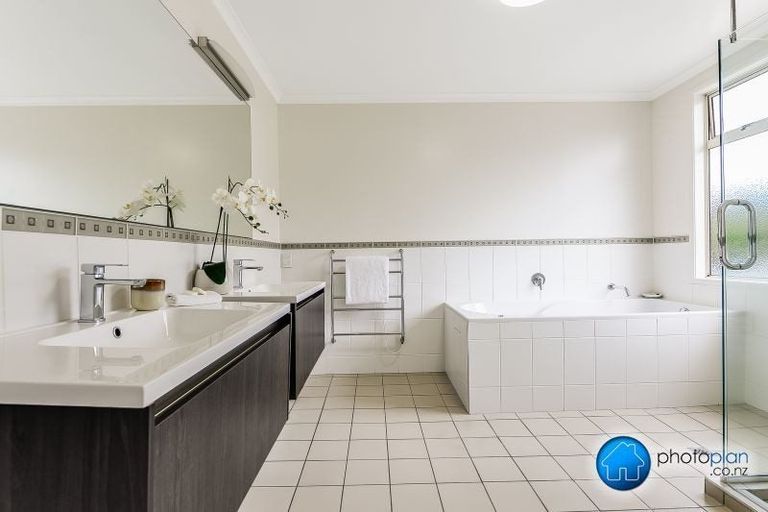 Photo of property in 40d Thackeray Street, Hamilton Lake, Hamilton, 3204