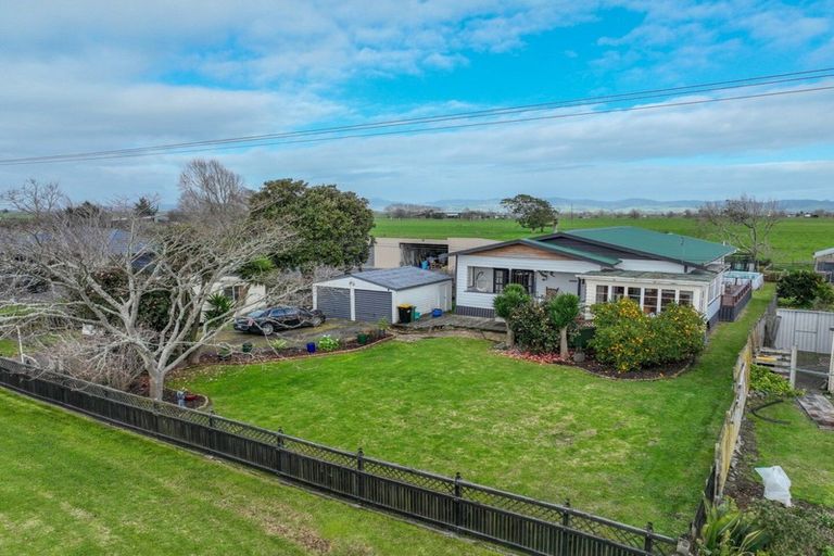 Photo of property in 39 Pipiroa Road, Ngatea, 3503