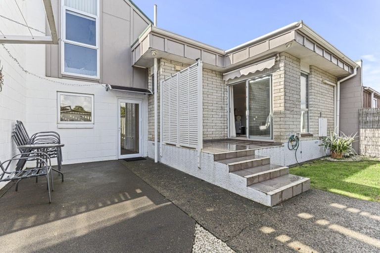 Photo of property in 1 La Salle Drive, Westown, New Plymouth, 4310