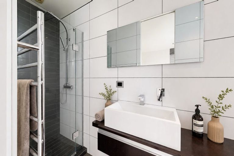Photo of property in 27b Mana Street, Vogeltown, Wellington, 6021