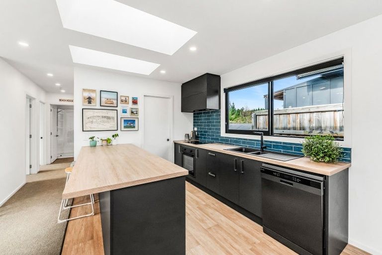 Photo of property in 5 Beach Crescent, Waikuku Beach, 7473