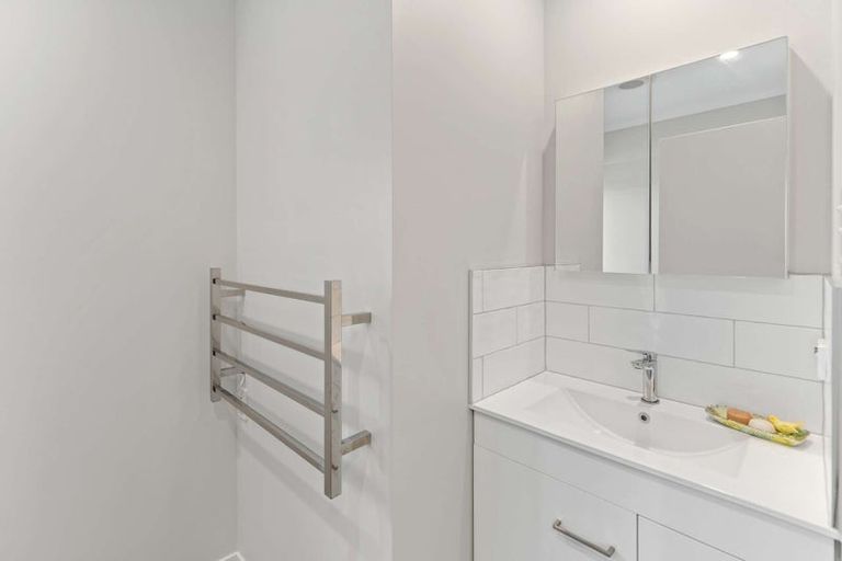 Photo of property in 8 Mercury Street, Milson, Palmerston North, 4414