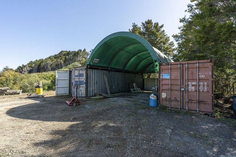 Photo of property in 35 Pataua Road South, Parua Bay, Onerahi, 0192