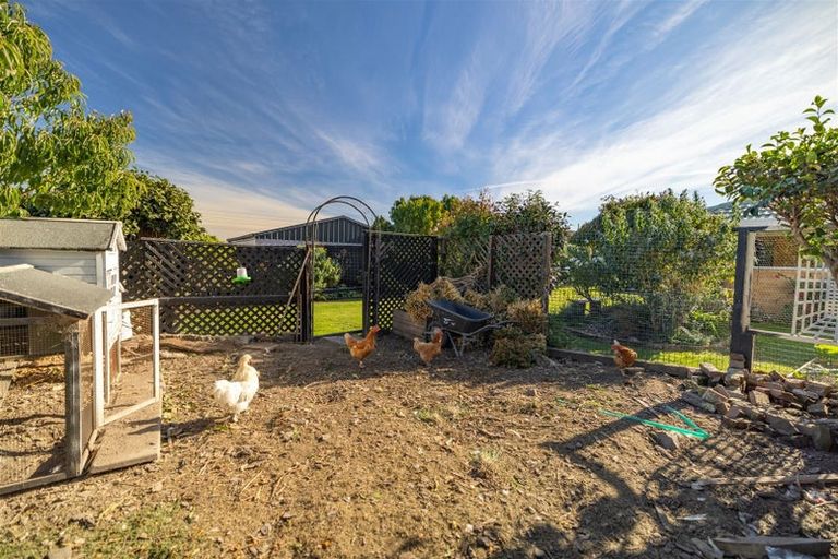 Photo of property in 24 Takaro Avenue, Sockburn, Christchurch, 8042