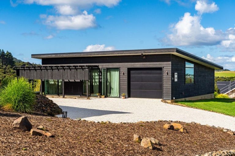 Photo of property in 84 Robert Hastie Drive, Mangawhai, 0573