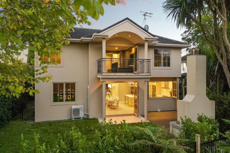 Photo of property in 18 Raungawari Drive, Huntington, Hamilton, 3210