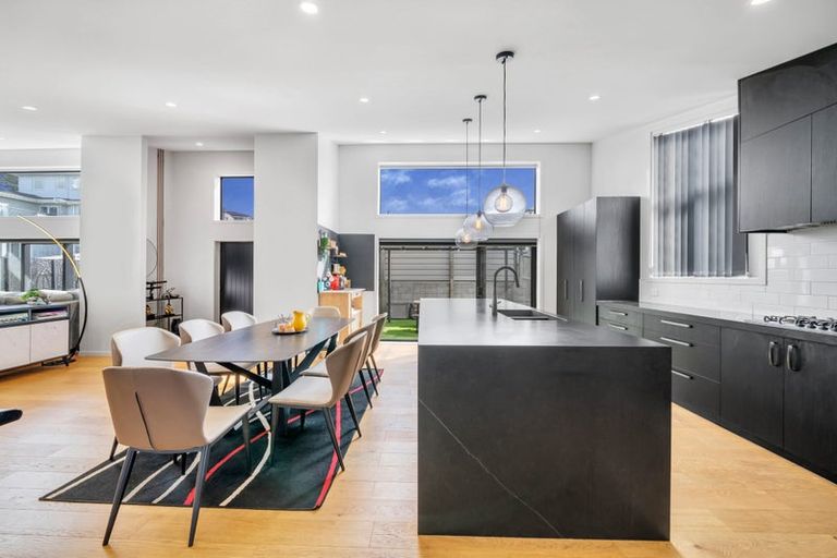 Photo of property in 6 Mara Waina Place, Swanson, Auckland, 0614