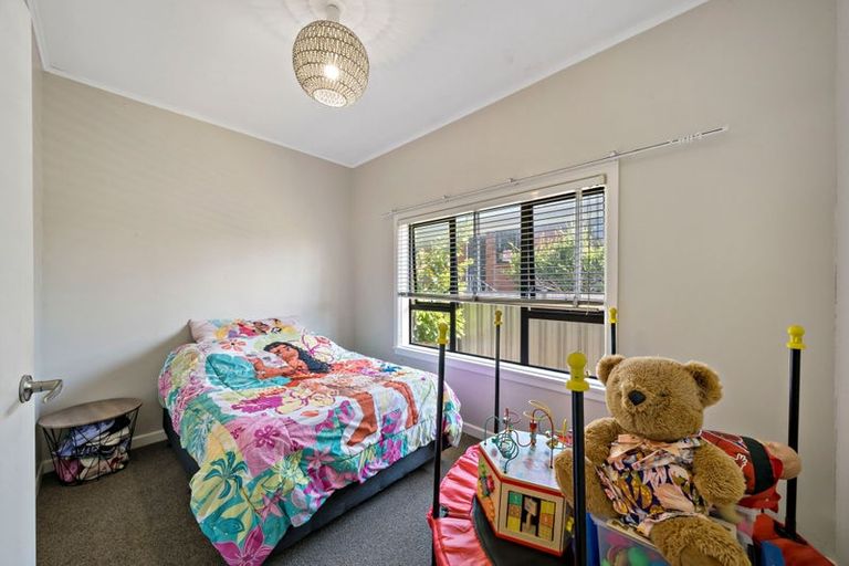 Photo of property in 25 Fairview Road, Papatoetoe, Auckland, 2025