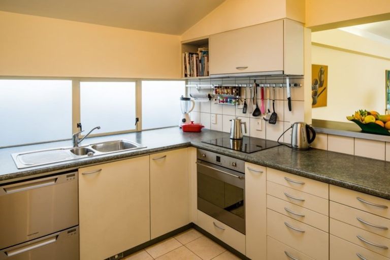 Photo of property in 9/9 Wilkinson Street, Oriental Bay, Wellington, 6011