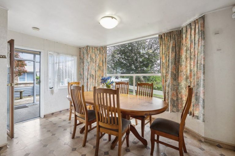 Photo of property in 6 Sunrise Avenue, Owhata, Rotorua, 3010