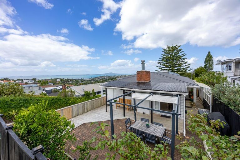 Photo of property in 96 Sunrise Avenue, Mairangi Bay, Auckland, 0630