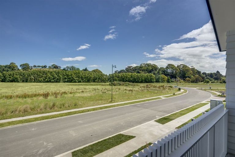 Photo of property in 38a Aspiring Drive, Poraiti, Napier, 4112