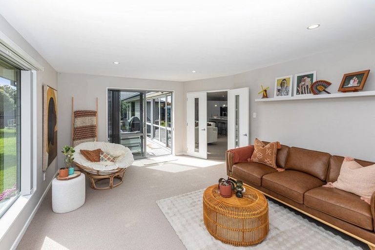 Photo of property in 71 Rannoch Drive, Broomfield, Christchurch, 8042