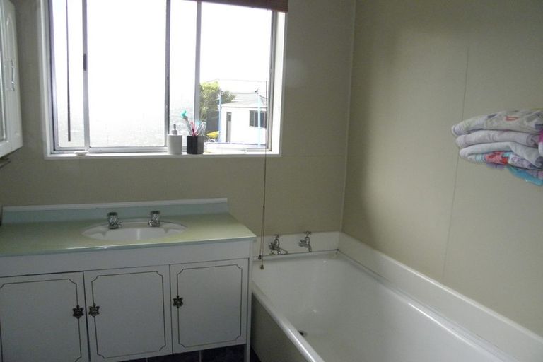 Photo of property in 132 Dipton Street, Kingswell, Invercargill, 9812