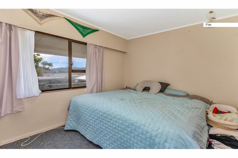 Photo of property in 18-20 Bledisloe Crescent, Wainuiomata, Lower Hutt, 5014