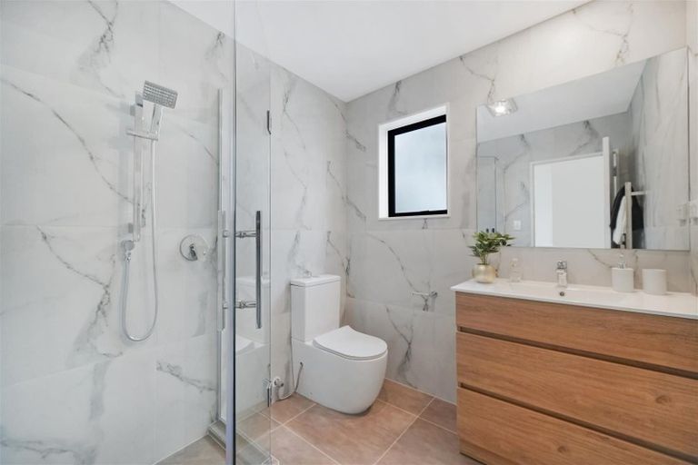 Photo of property in 11 Arapapa Road, Papakura, 2110