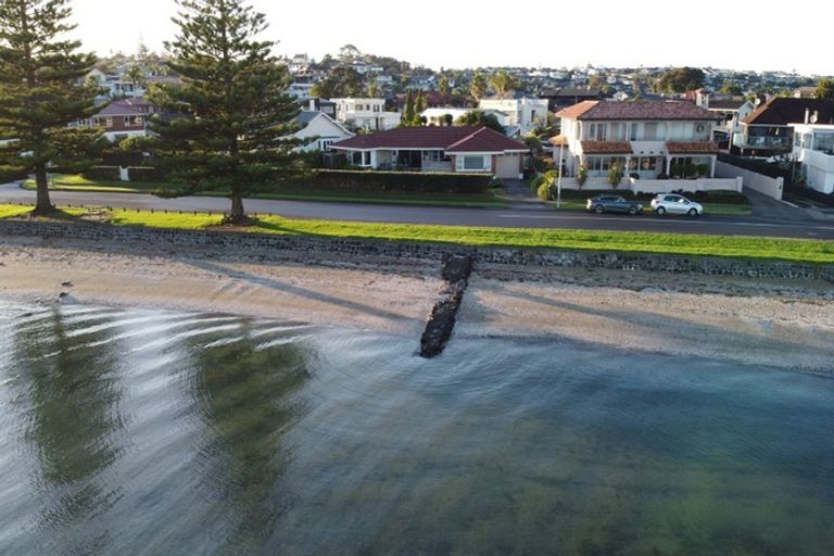 Photo of property in 1 The Parade, Bucklands Beach, Auckland, 2012