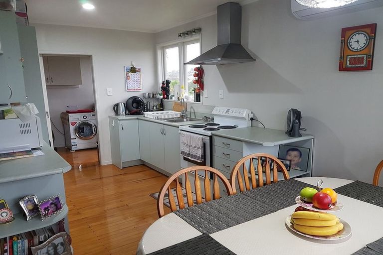 Photo of property in 27 Juniper Road, Sunnynook, Auckland, 0620