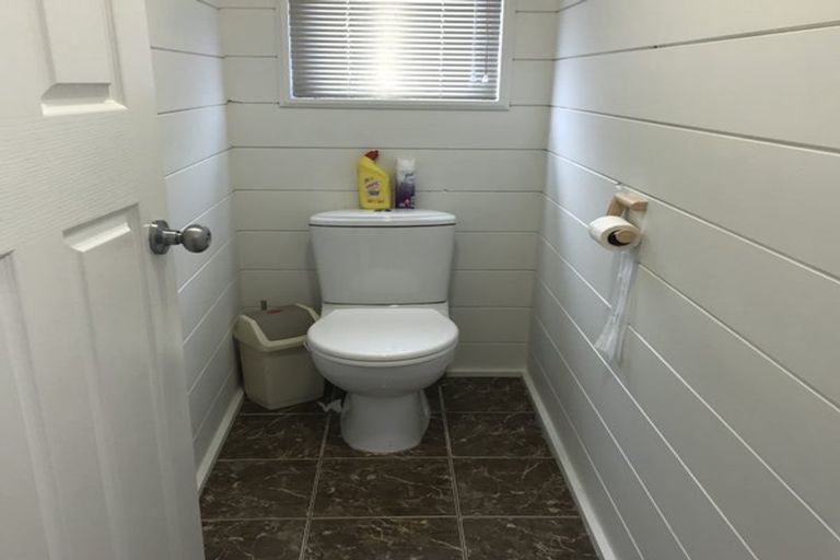 Photo of property in 4 Rotoma Rise, Clover Park, Auckland, 2019