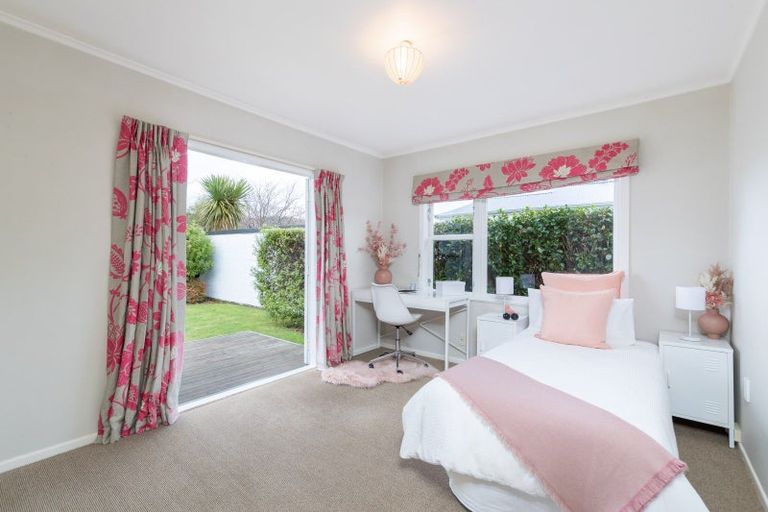 Photo of property in 10 Matuku Street, Heretaunga, Upper Hutt, 5018