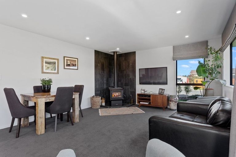 Photo of property in 33 Seadown Crescent, Amberley, 7410