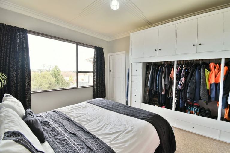 Photo of property in 303 Main South Road, Green Island, Dunedin, 9018