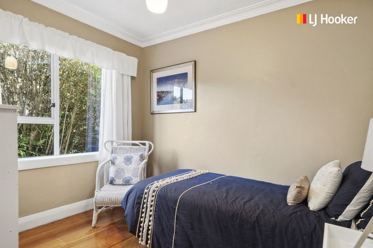 Photo of property in 35 Oxley Crescent, Broad Bay, Dunedin, 9014