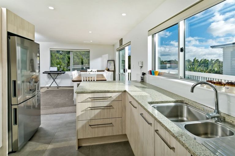 Photo of property in 55 Leo Street, Glen Eden, Auckland, 0602