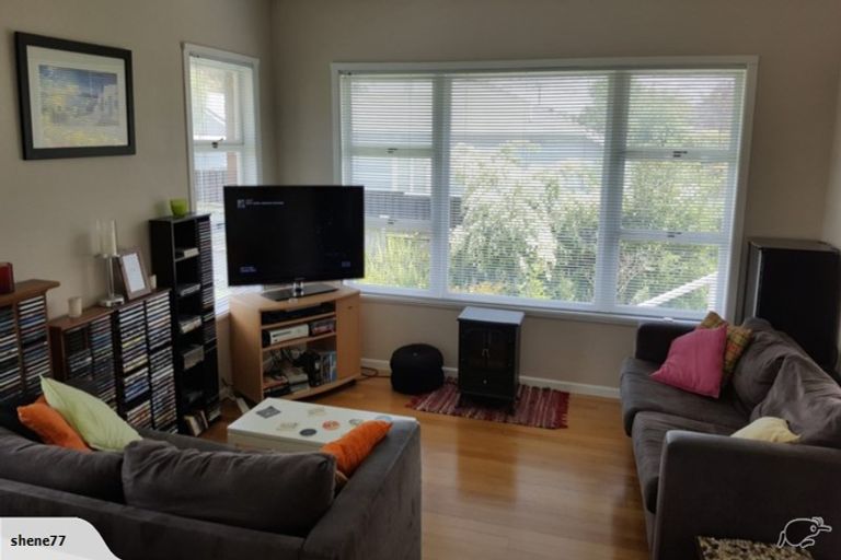 Photo of property in 1/288 Lake Road, Hauraki, Auckland, 0622