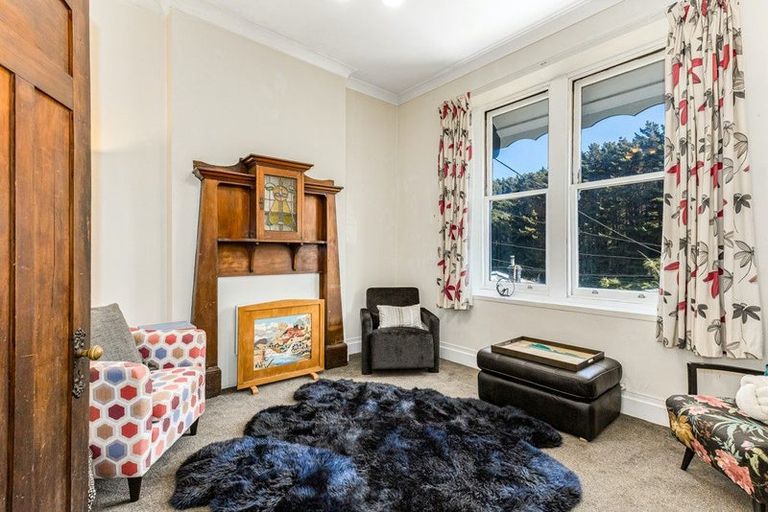 Photo of property in 19 Royal Street, Berhampore, Wellington, 6023