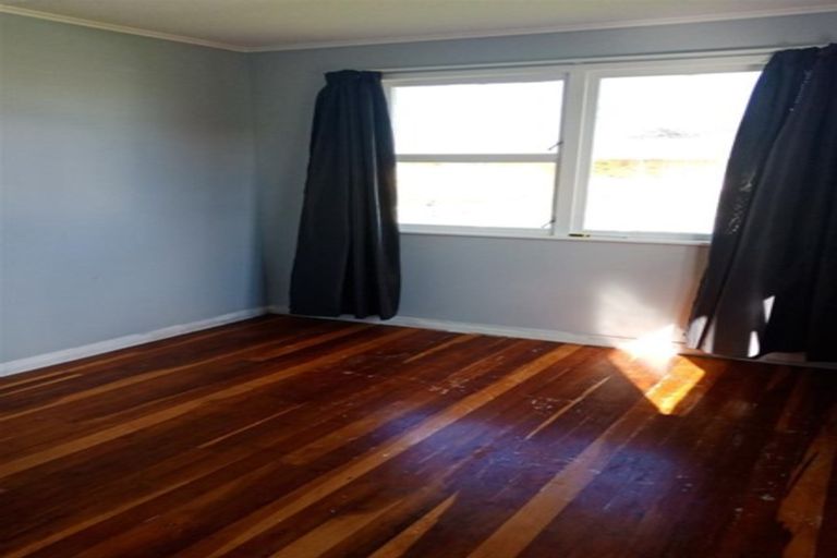 Photo of property in 2 Edinburgh Street, Patea, 4520