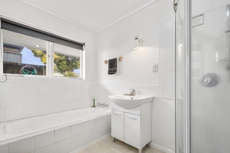 Photo of property in 287 Welcome Bay Road, Welcome Bay, Tauranga, 3112