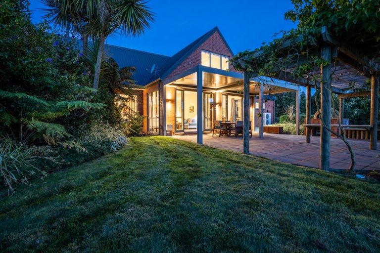 Photo of property in 1 Twin Oaks Drive, Tamahere, Hamilton, 3283