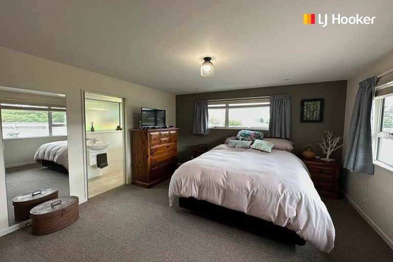 Photo of property in 58 Eglinton Road, The Glen, Dunedin, 9011