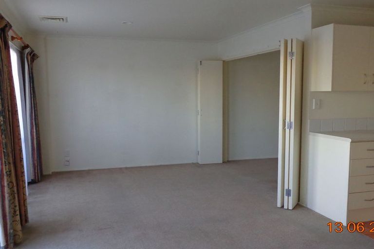 Photo of property in 14d/30 Westward Ho, Glen Eden, Auckland, 0602