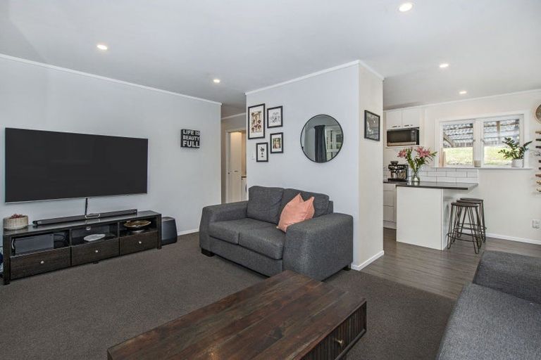 Photo of property in 5 Memorial Drive, Parahaki, Whangarei, 0112