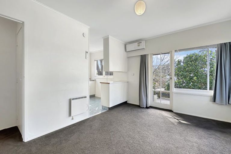 Photo of property in 4/16 Church Street, Devonport, Auckland, 0624