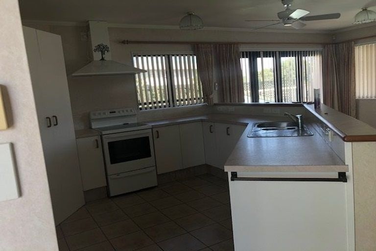 Photo of property in 11 Liftan Place, Mount Maunganui, 3116