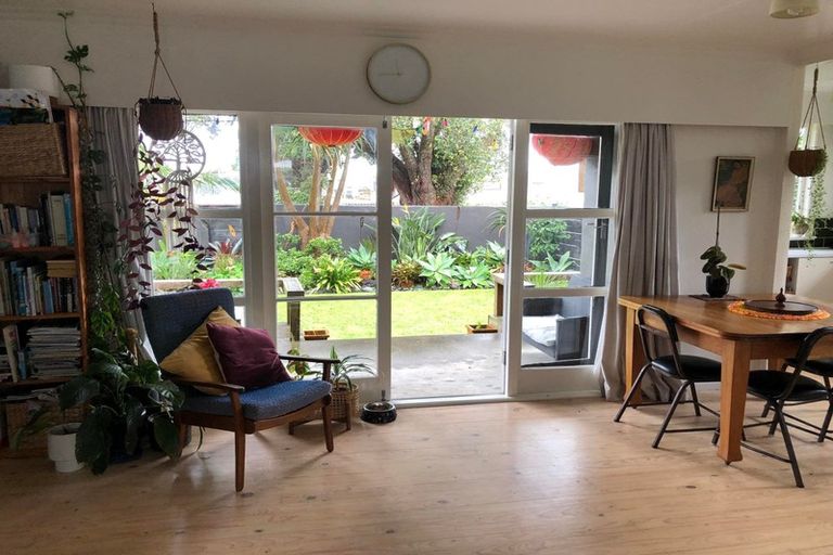 Photo of property in 11 Roretana Drive, Athenree, Katikati, 3177