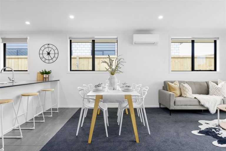 Photo of property in 31 Waruhia Crescent, Rototuna North, 3281