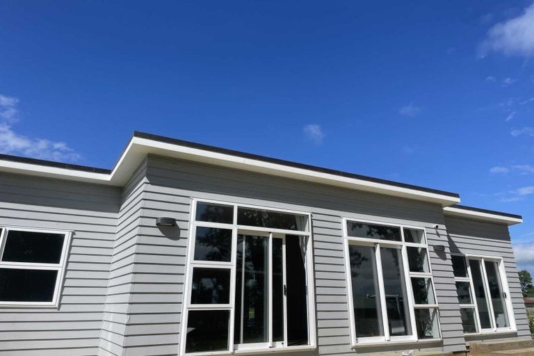Photo of property in 78 Tamatarau Road, Tokomaru, Palmerston North, 4474