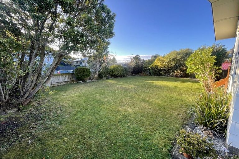 Photo of property in 7 Kaitangata Crescent, Kelson, Lower Hutt, 5010