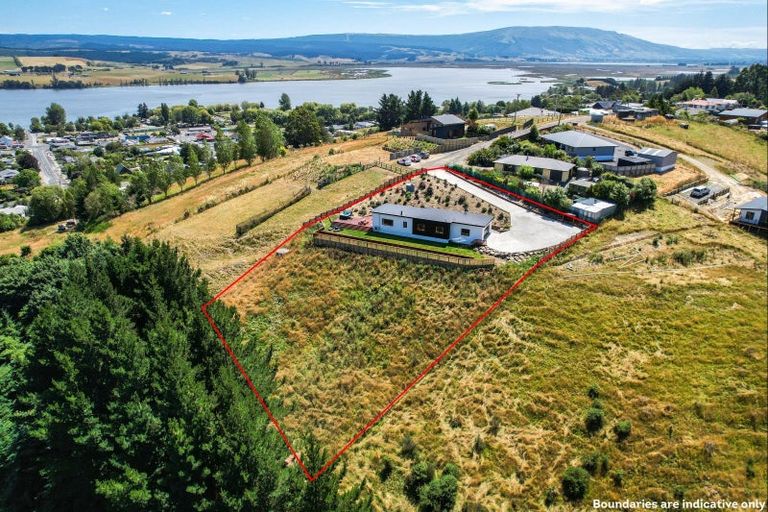 Photo of property in 17 Kingsgate Lane, Waihola, Milton, 9073