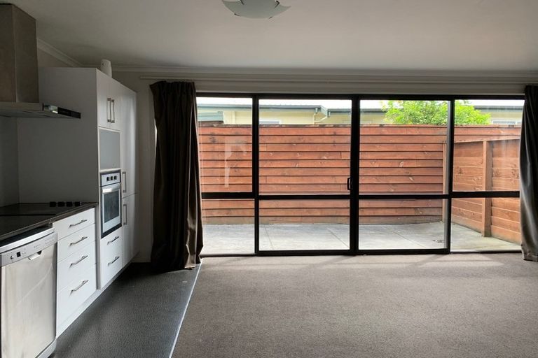 Photo of property in 12/28 Fifth Avenue, Enderley, Hamilton, 3214