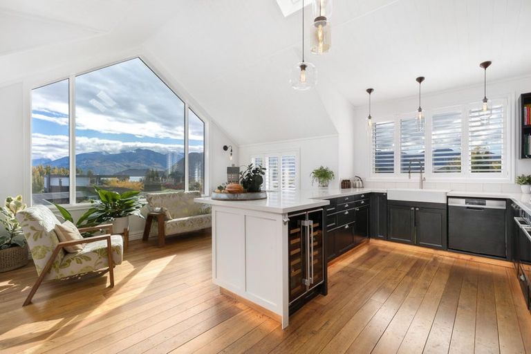 Photo of property in 15 Penrith Park Drive, Wanaka, 9305