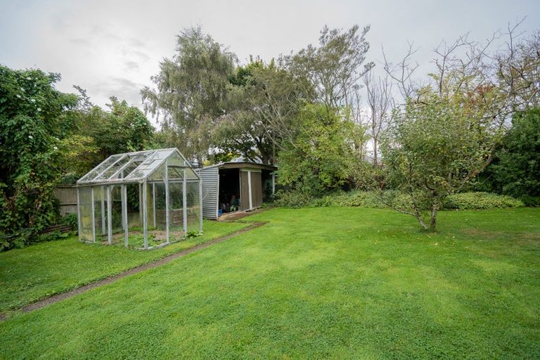 Photo of property in 32 Robertson Street, Richmond, Invercargill, 9810