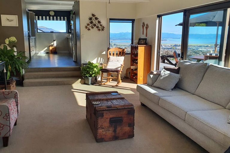 Photo of property in 98 Arapiki Road, Stoke, Nelson, 7011